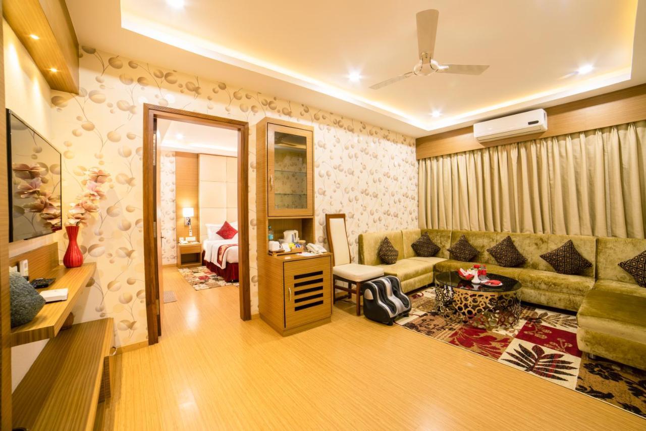 Hotel Harrison Palace Biratnagar Extérieur photo