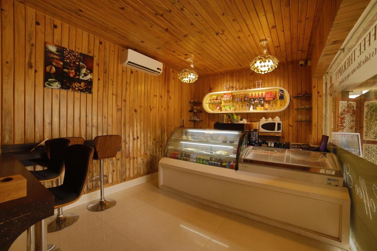Hotel Harrison Palace Biratnagar Extérieur photo