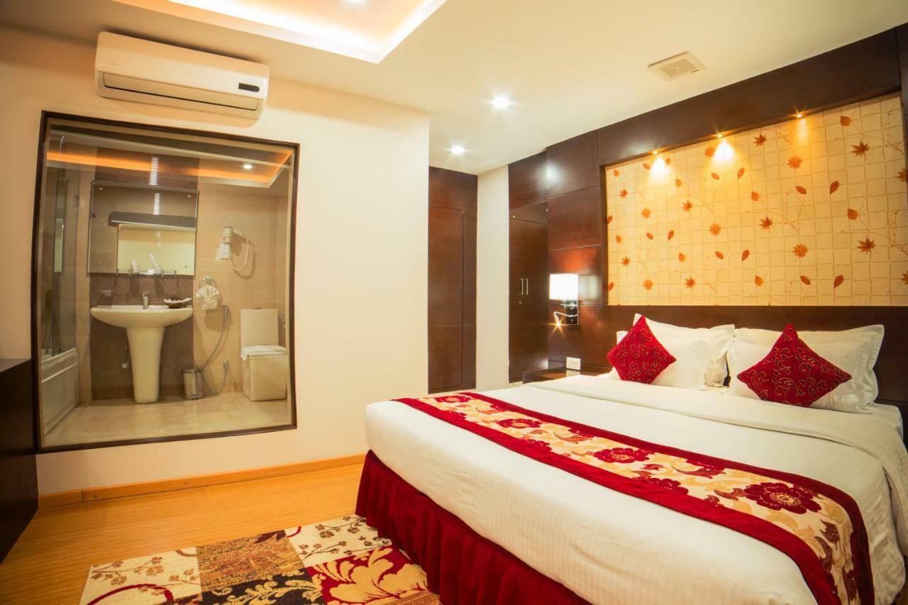 Hotel Harrison Palace Biratnagar Extérieur photo