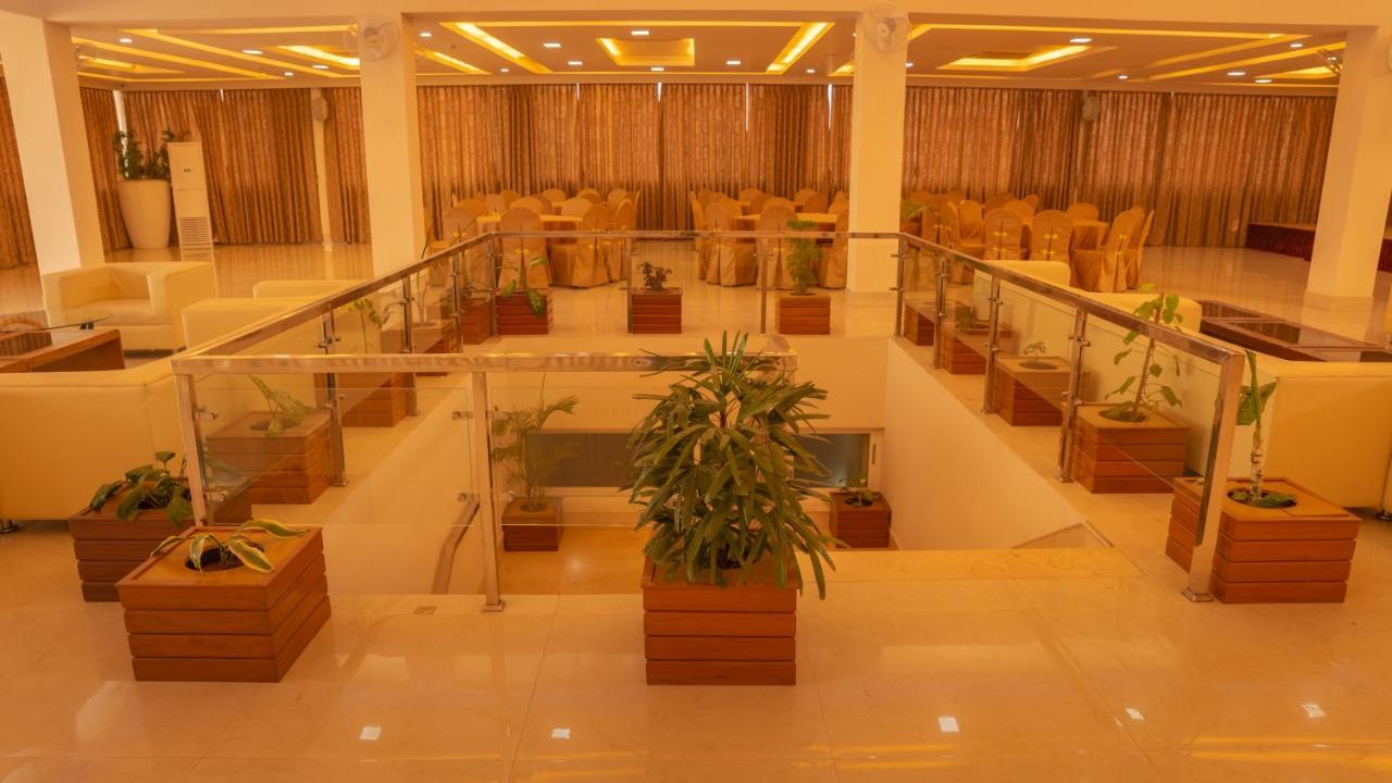 Hotel Harrison Palace Biratnagar Extérieur photo