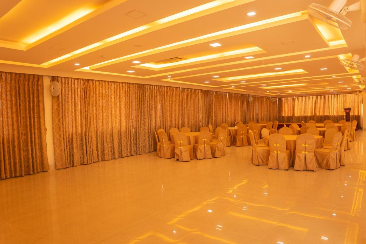 Hotel Harrison Palace Biratnagar Extérieur photo